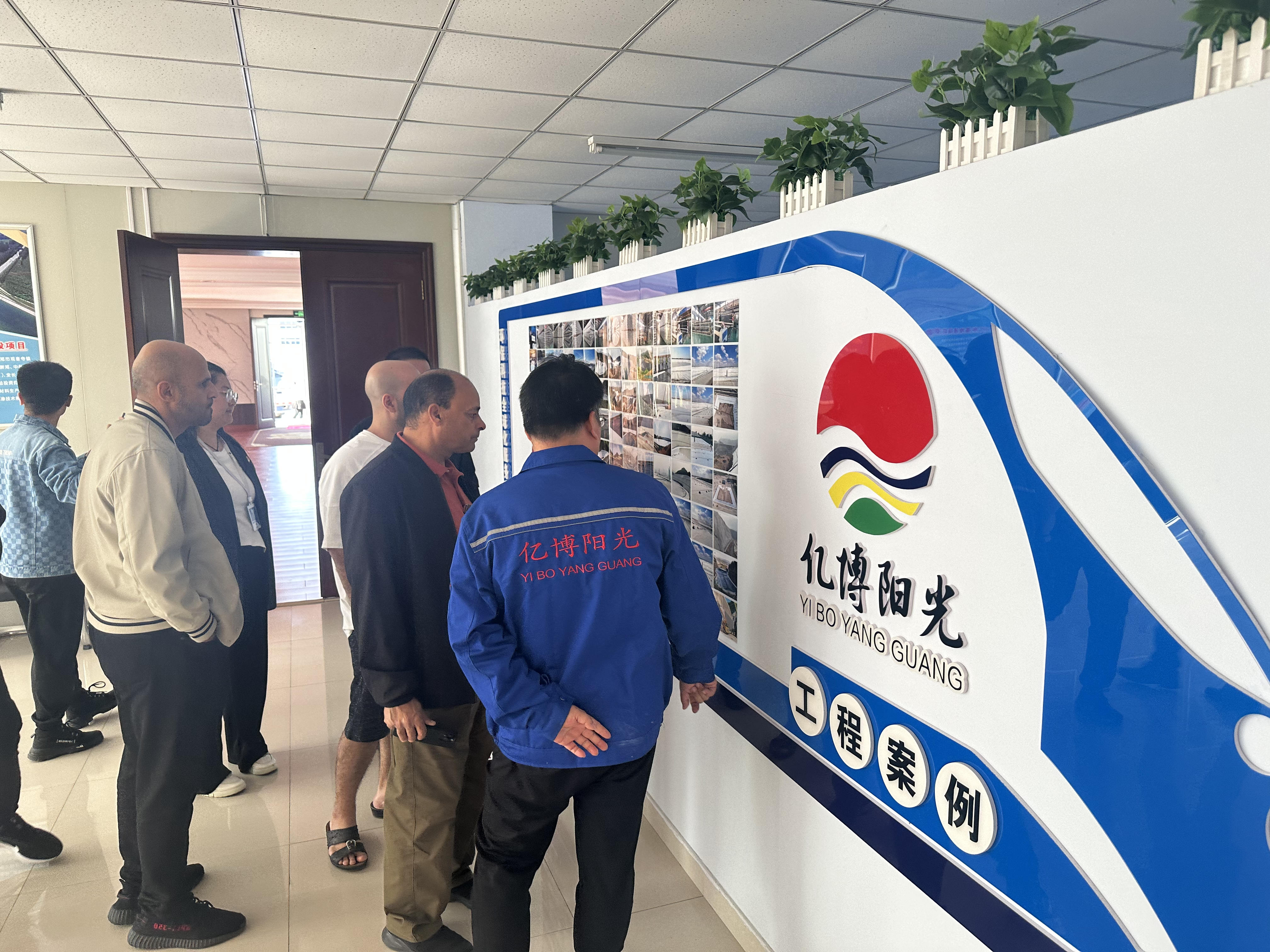 携手并进，，相助共赢！热烈接待外洋客户莅临鼎盛国际旅行考察！_鼎盛国际_HDPE土工膜_喷糙土工膜_复合土工膜